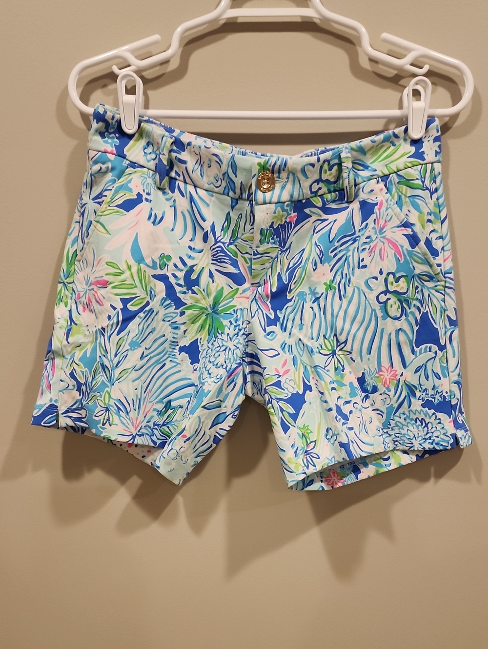 Lilly Pulitzer Blue Multi Floral Bermuda Shorts, Size 2